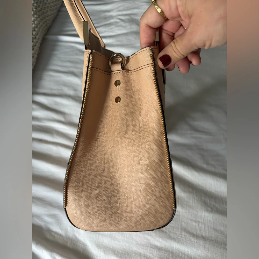 Rebecca Minkoff Amorous Satchel Bag in Perfect Condition! - Picture 13 of 13